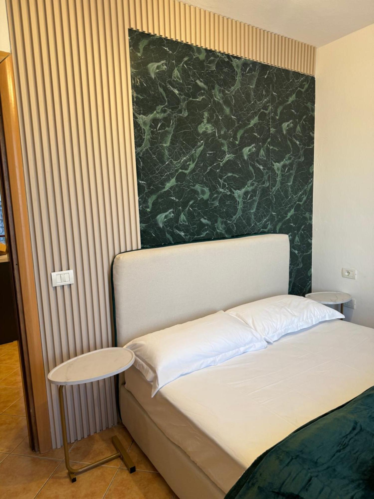 Front Superior Forest Appartement Durrës